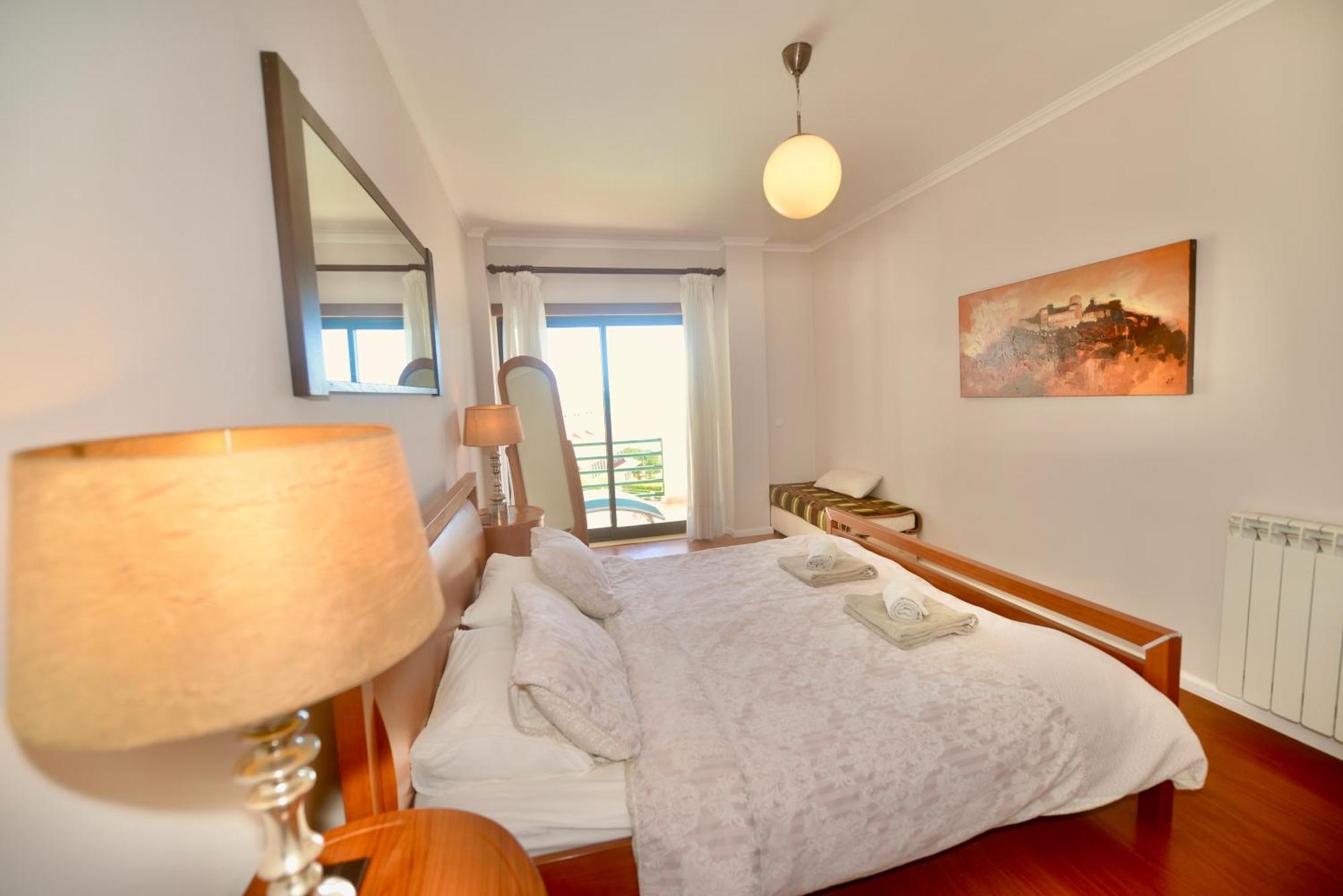Bay Apartment Sao Martinho do Porto Bagian luar foto